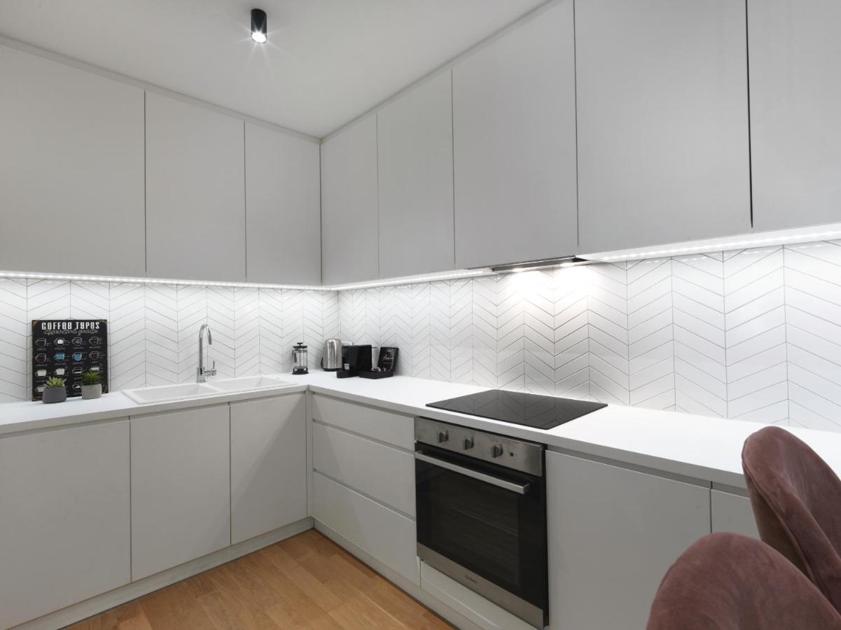 Fresh, New & Ready For You! Rnvtd Apt In Koukaki! Atény Exteriér fotografie