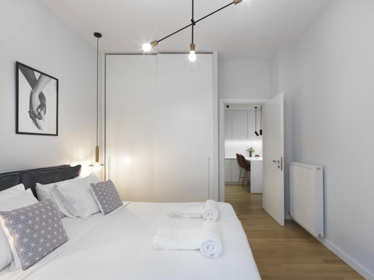 Fresh, New & Ready For You! Rnvtd Apt In Koukaki! Atény Exteriér fotografie