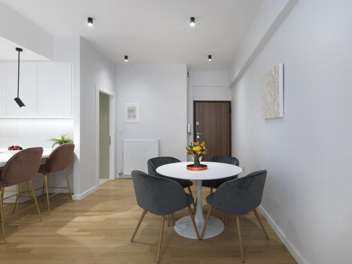 Fresh, New & Ready For You! Rnvtd Apt In Koukaki! Atény Exteriér fotografie