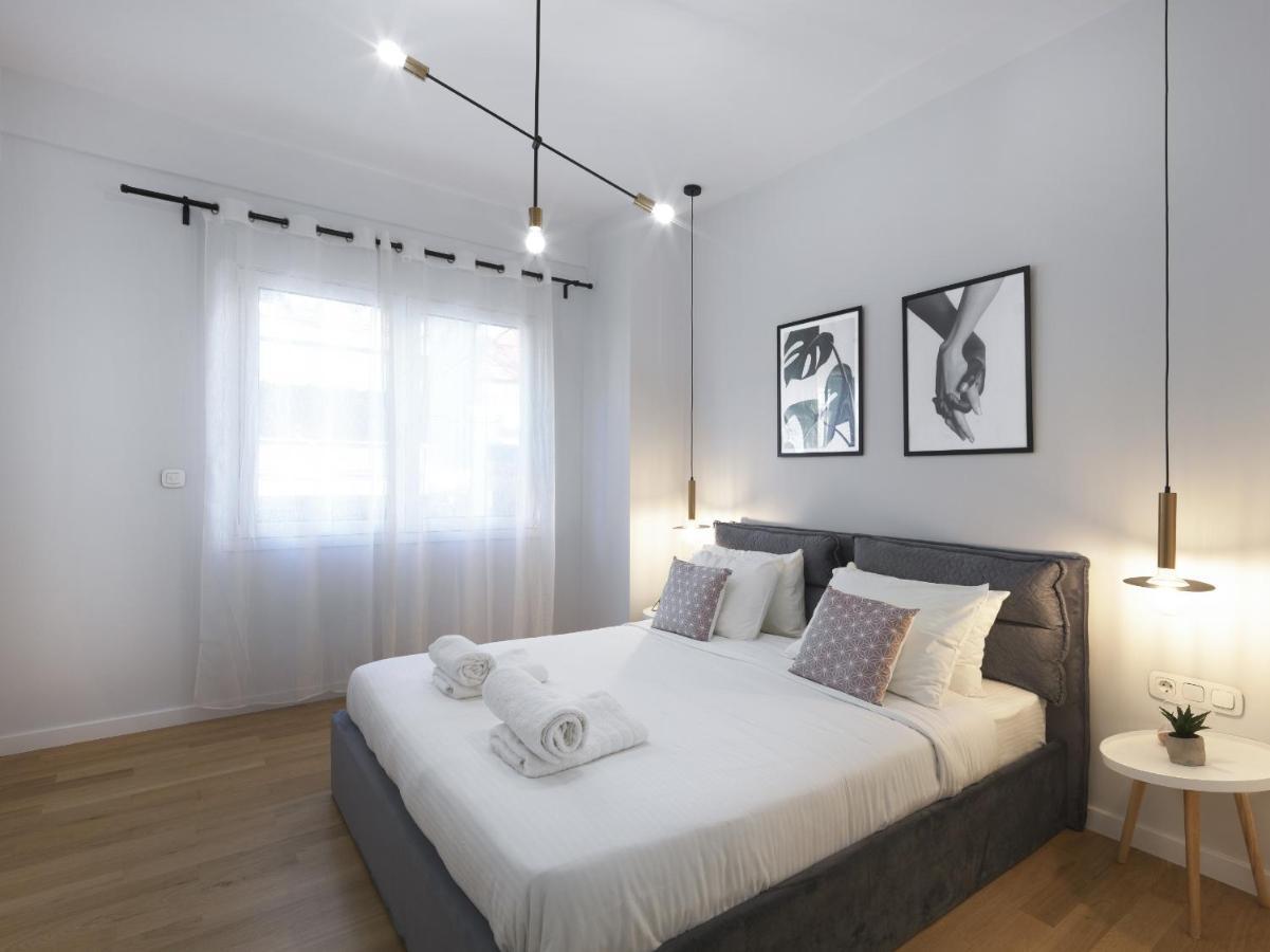 Fresh, New & Ready For You! Rnvtd Apt In Koukaki! Atény Exteriér fotografie